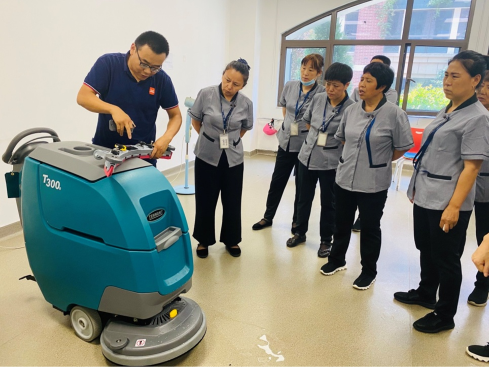 高校食堂人員變黃碼,餐廳衛(wèi)生安全需謹慎