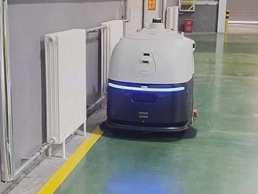 坦力無人駕駛洗地機(jī)器人來襲，新能源廠清潔大變身