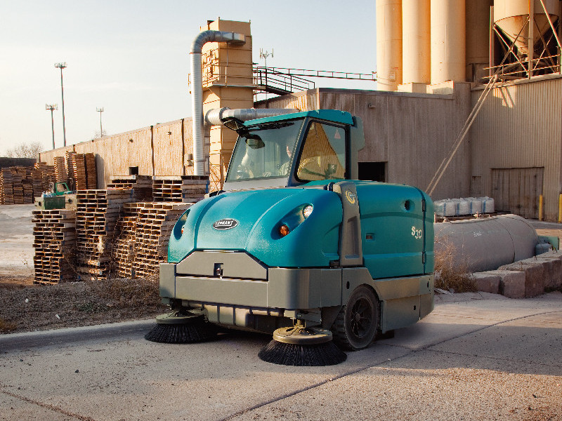 工廠掃地機(jī)怎么用？為什么工廠要使用掃地機(jī)