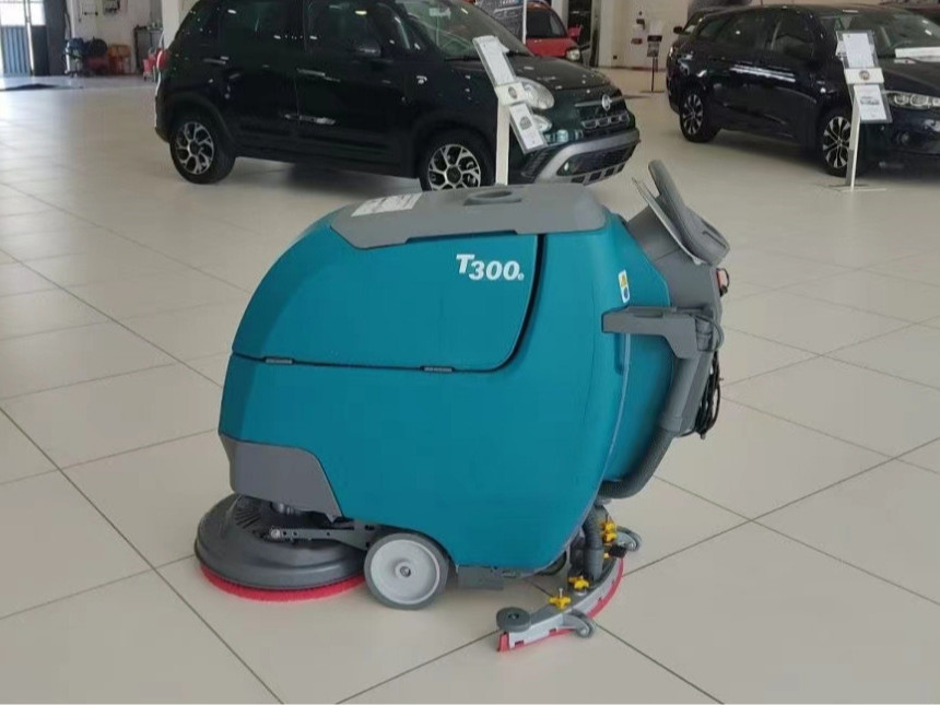 手推式洗地機(jī)遇故障，別慌，這樣處理