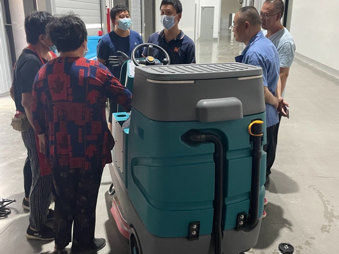 洗地機(jī)的刷盤(pán)使用久了，為什么會(huì)出現(xiàn)故障呢