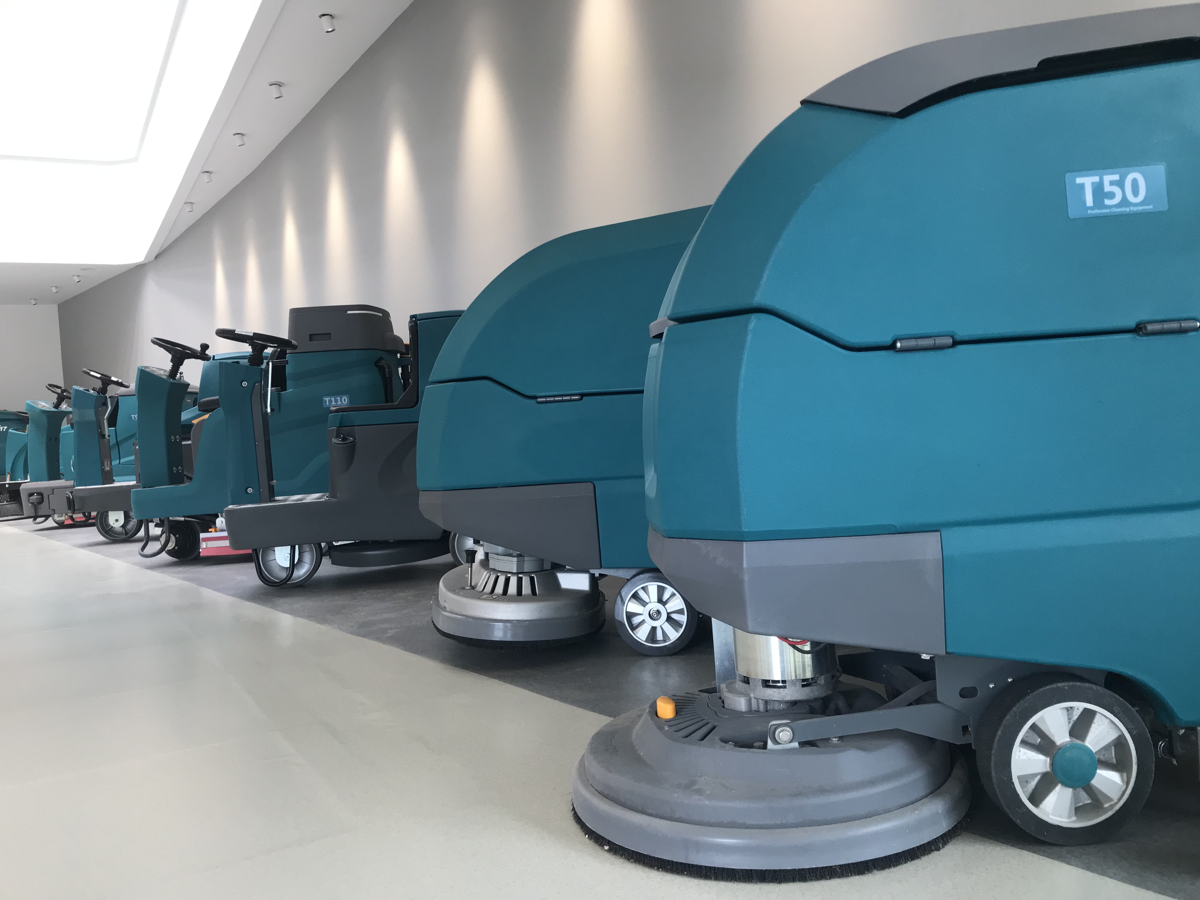 如何選擇一臺(tái)洗地機(jī)（一）