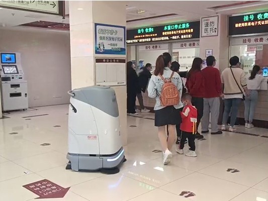 智能無(wú)人洗地機(jī)：工程科技類(lèi)廠(chǎng)房清潔的超級(jí)利器