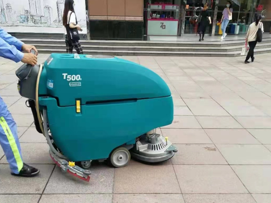 手推式洗地機(jī)噪音過(guò)大是什么原因