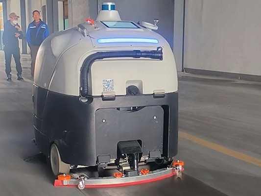 清潔工搬設(shè)備累到哭？這臺坦力智能無人駕駛洗地機自己坐電梯干活！